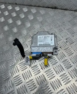 Hyundai Tucson TL Airbag control unit/module 95910D7630 643041900