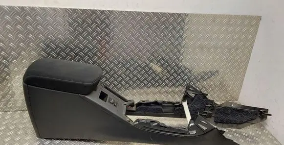 Toyota RAV 4 (XA30) Armrest 5891242020 5881142030