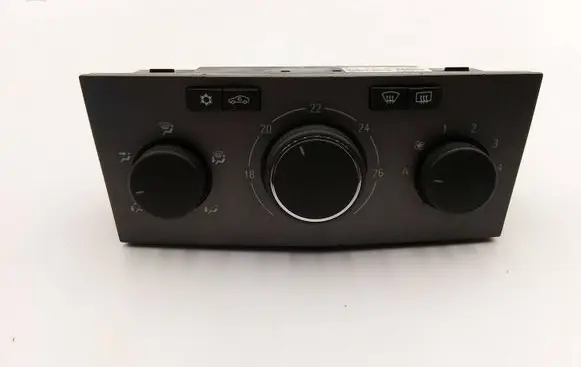 Opel Zafira B Climate control unit 09062007 0AM7505C61 901513090000