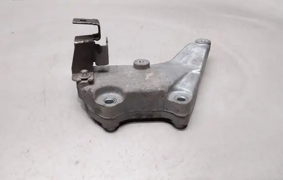 Mercedes-Benz E W212 other engine part A6510940039