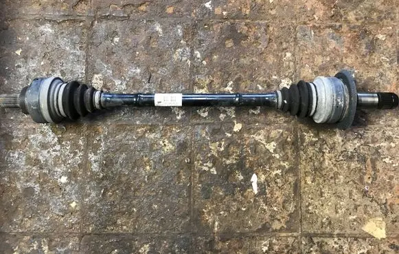 BMW 4 F32 F33 Rear driveshaft 7597690