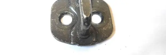 Nissan Note (E11) Front door lock loop/hook striker 