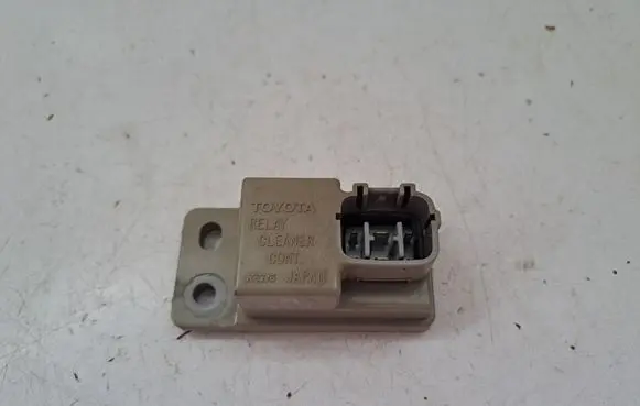 Toyota Avensis T250 Light washer relay 8594202020 8594205030