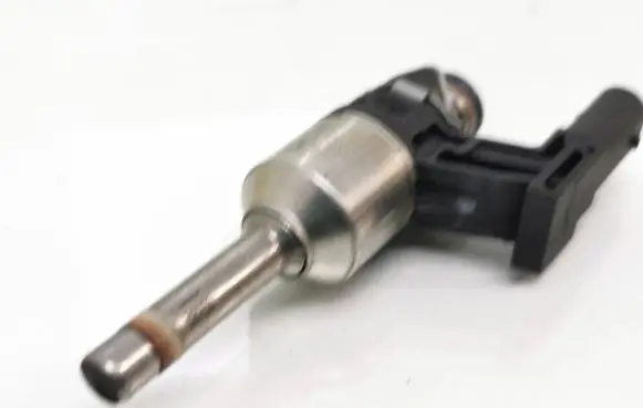 Audi A3 S3 A3 Sportback 8P Fuel injector 03F906036b