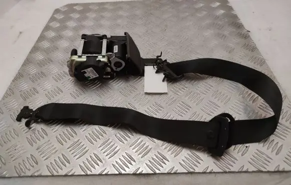 Volvo XC90 Front seatbelt 39844548