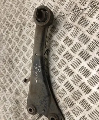 Toyota Avensis T270 Rear control arm