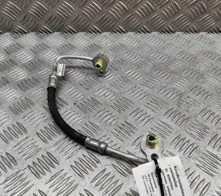 Volvo XC90 Air conditioning (A/C) pipe/hose 31390897