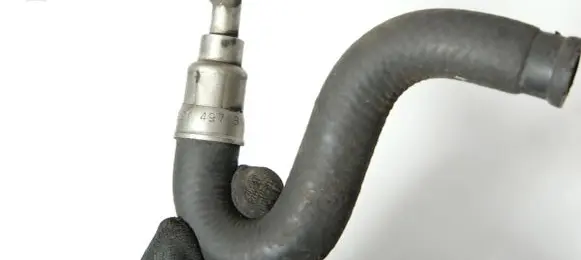 Audi A4 S4 B5 8D Engine coolant pipe/hose 058121497B