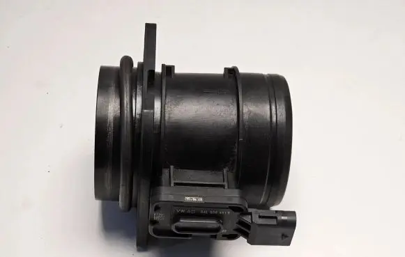 Audi A4 S4 B8 8K Mass air flow meter 04L906461B 5WK98102