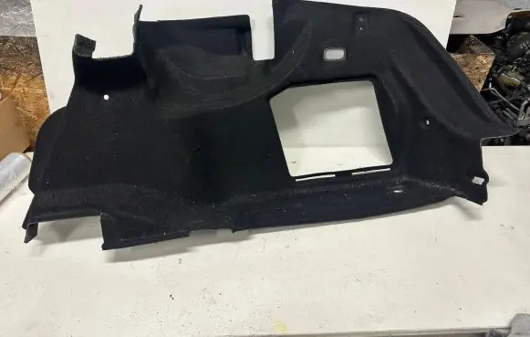 Mercedes-Benz C W204 Trunk/boot lower side trim panel A2046905526 00009F08