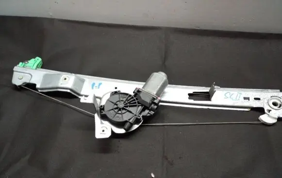 Renault Scenic II - Grand scenic II Front window lifting mechanism without motor 117358B