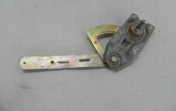 Ford Escort Rear door manual window regulator 