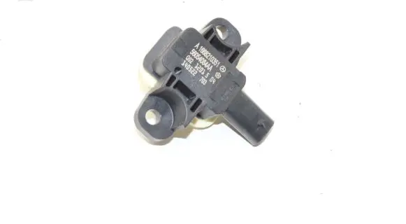 Mercedes-Benz A W176 Airbag deployment crash/impact sensor A1668210351 56054084AA