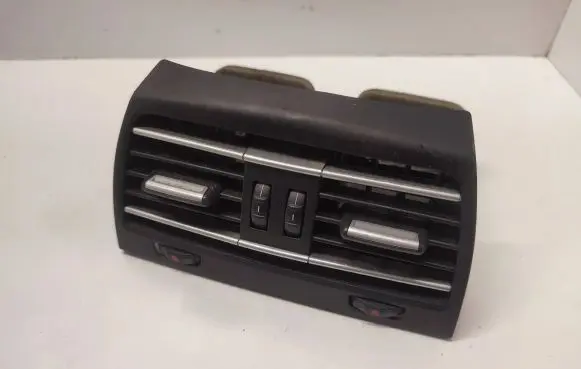 BMW 7 F01 F02 F03 F04 Rear air vent grill 9118249 64229118249