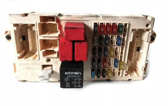 Fiat Stilo Fuse module 46750594