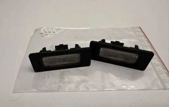 Audi A4 S4 B8 8K Number plate light 8T0943021