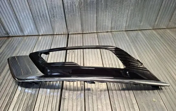 Ford Fusion II Front fog light trim/grill HS7319953C FET1A