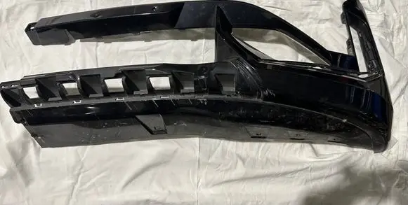 BMW X1 U11 Front bumper corner part panel trim 5A0DB80