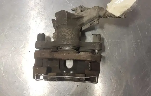 Opel Vectra C Rear brake caliper