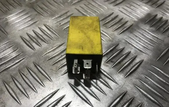 Renault Laguna I Other relay 7700414741