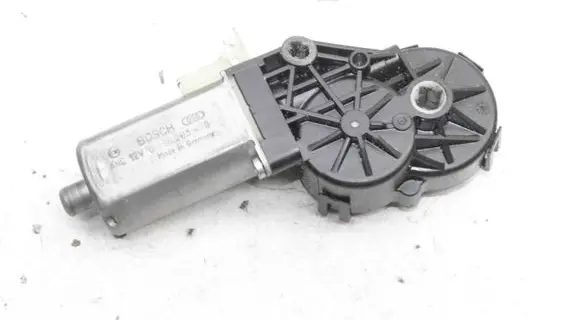 Seat Alhambra (Mk2) Seat adjustment motor 0390203470