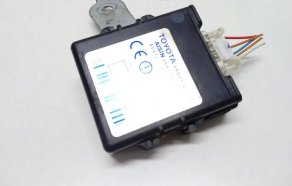 Toyota Prius (XW20) Tailgate/trunk control unit/module 8999347011 48411010241 3833AASAT2
