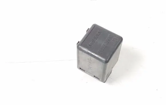 Nissan X-Trail T30 Other relay 24330C9900