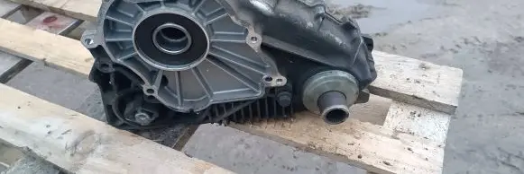 BMW X5 E53 Gearbox transfer box case 7526279 10AT 137744