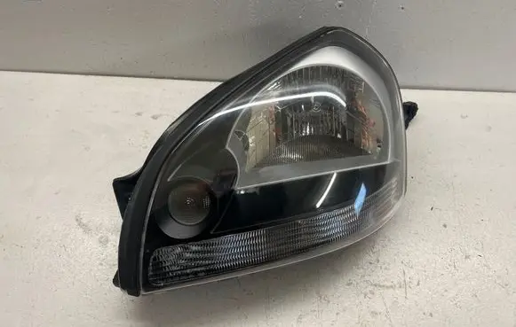 Hyundai Tucson JM Headlight/headlamp 921012EXXX