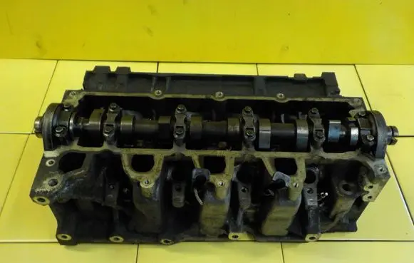 Nissan NV200 Engine head 110421067R 19SP35