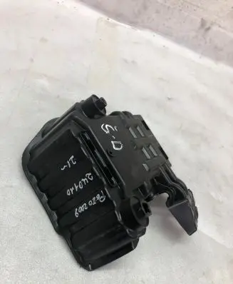 Peugeot 2008 II Other engine bay part 9672641980
