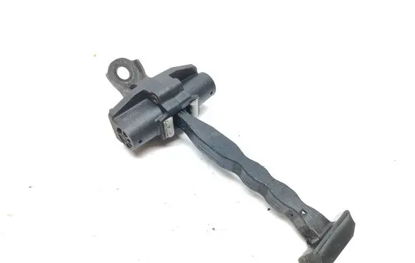 Opel Astra K Front door check strap stopper