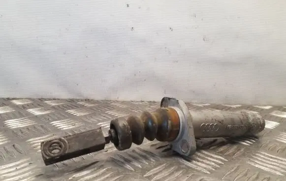 Audi 80 90 S2 B4 Clutch master cylinder 893721401D