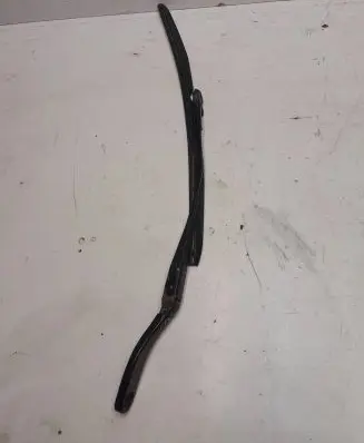 Volvo V50 Front wiper blade arm 8620200