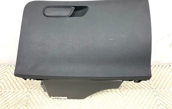 Citroen C4 II Glove box set 9671431377