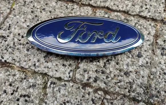 Ford Escape IV Manufacturer badge logo/emblem LJ6BS402A16AB