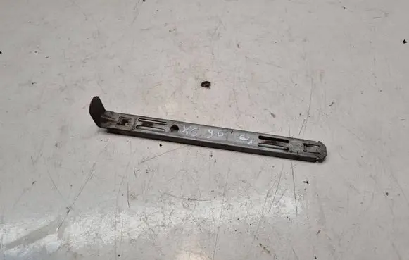 Volvo XC90 Headlight/headlamp mounting bracket 89028052