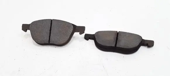 Volvo V50 Brake pads (front) 