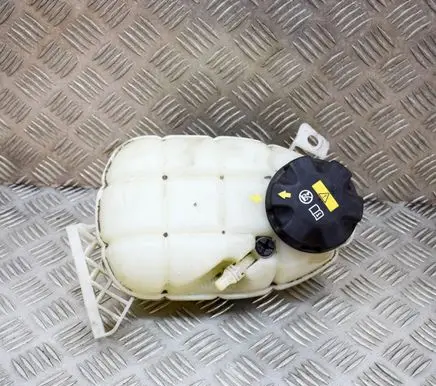 BMW 4 F36 Gran coupe Coolant expansion tank/reservoir 7642160