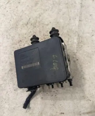 Skoda Octavia Mk2 (1Z) ABS Pump 1K0907379AA 00005305G1 10096003603
