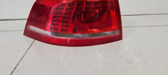 Volkswagen PASSAT B7 Rear/tail lights 3AF945207B 2SK01074601