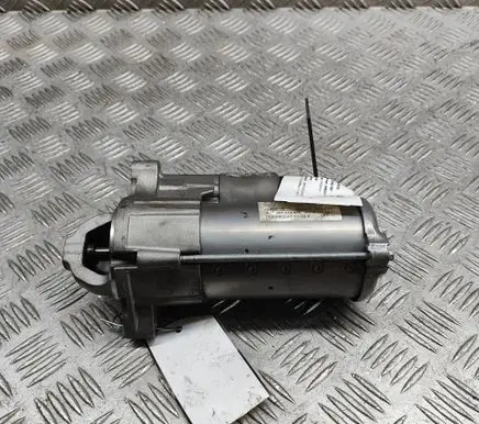 Mercedes-Benz E W238 Starter motor 0001174630 0001174631
