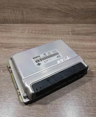 Nissan Almera Tino Engine control unit/module ECU 0281010718 237104U1114E