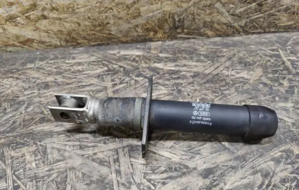 Porsche 944 Front bumper shock/impact absorber 477807181