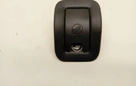 Audi A4 S4 B8 8K ISOFIX cover 8T0887233A