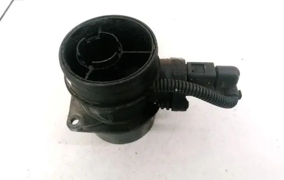 Volkswagen Touareg I Mass air flow meter 0281002461 074906461B