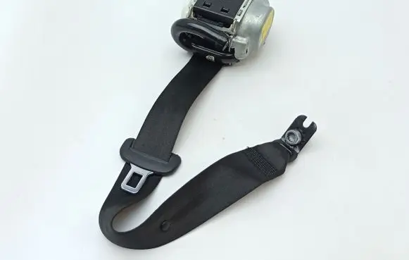 Audi A4 S4 B9 8W Rear seatbelt 3G0857737DE