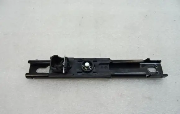 Citroen C4 II Seat belt adjustment rail 9672727080