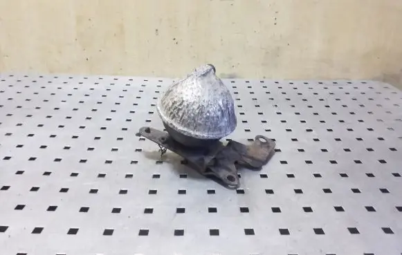 Vacuum air tank