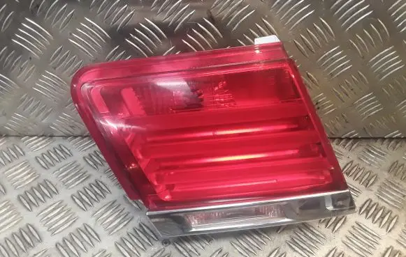BMW 7 F01 F02 F03 F04 Tailgate rear/tail lights 7182205